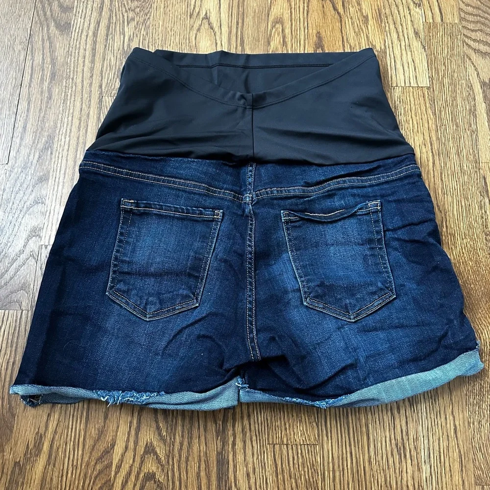 JUST BLACK Romeo Maternity Frayed Cuff Denim Shorts, size 31